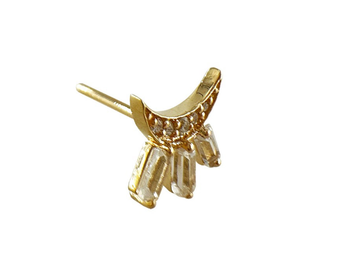 B.O DEMI LUNE EN OR, DIAMANT ET TOPAZE