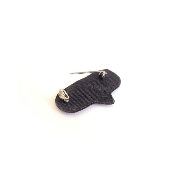 Broche bisou rose