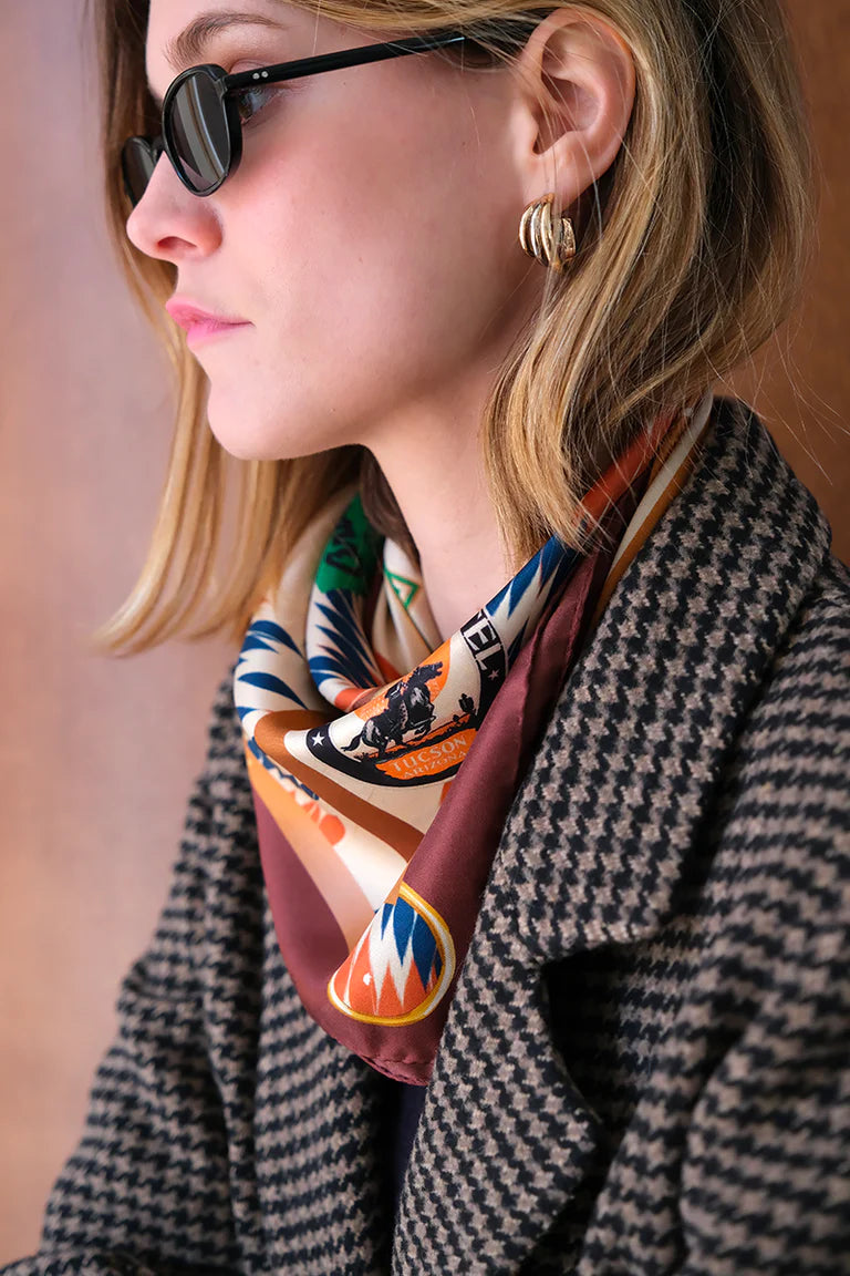 Foulard Back from America