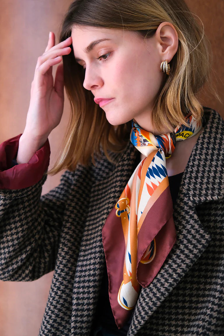 Foulard Back from America